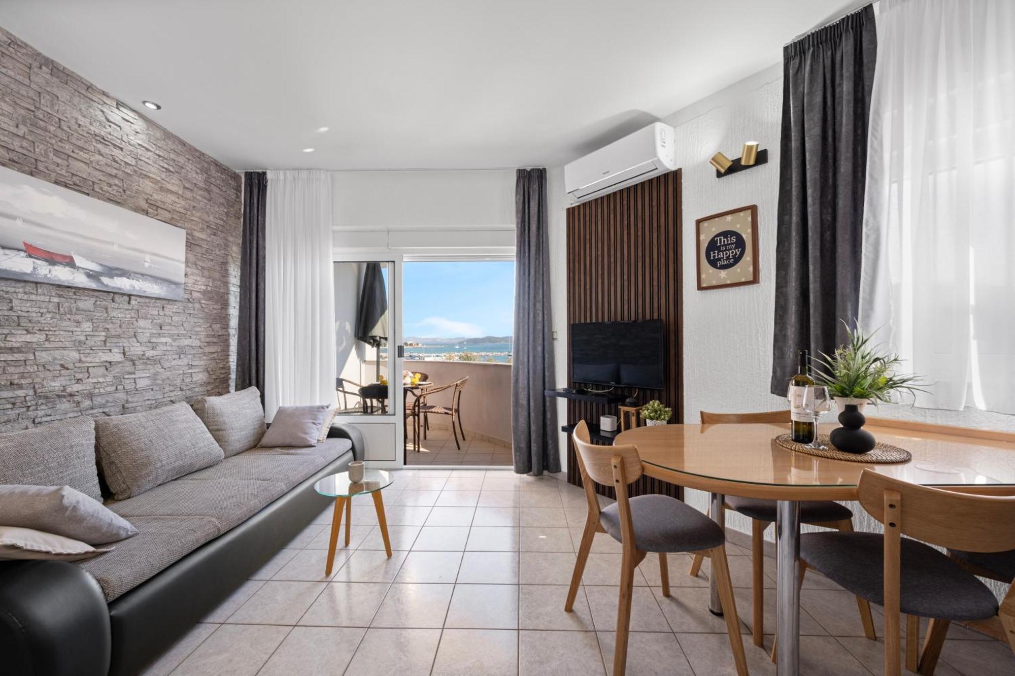 Aquarius Apartments - Beachside With Heated Pool ヴォディツェ エクステリア 写真