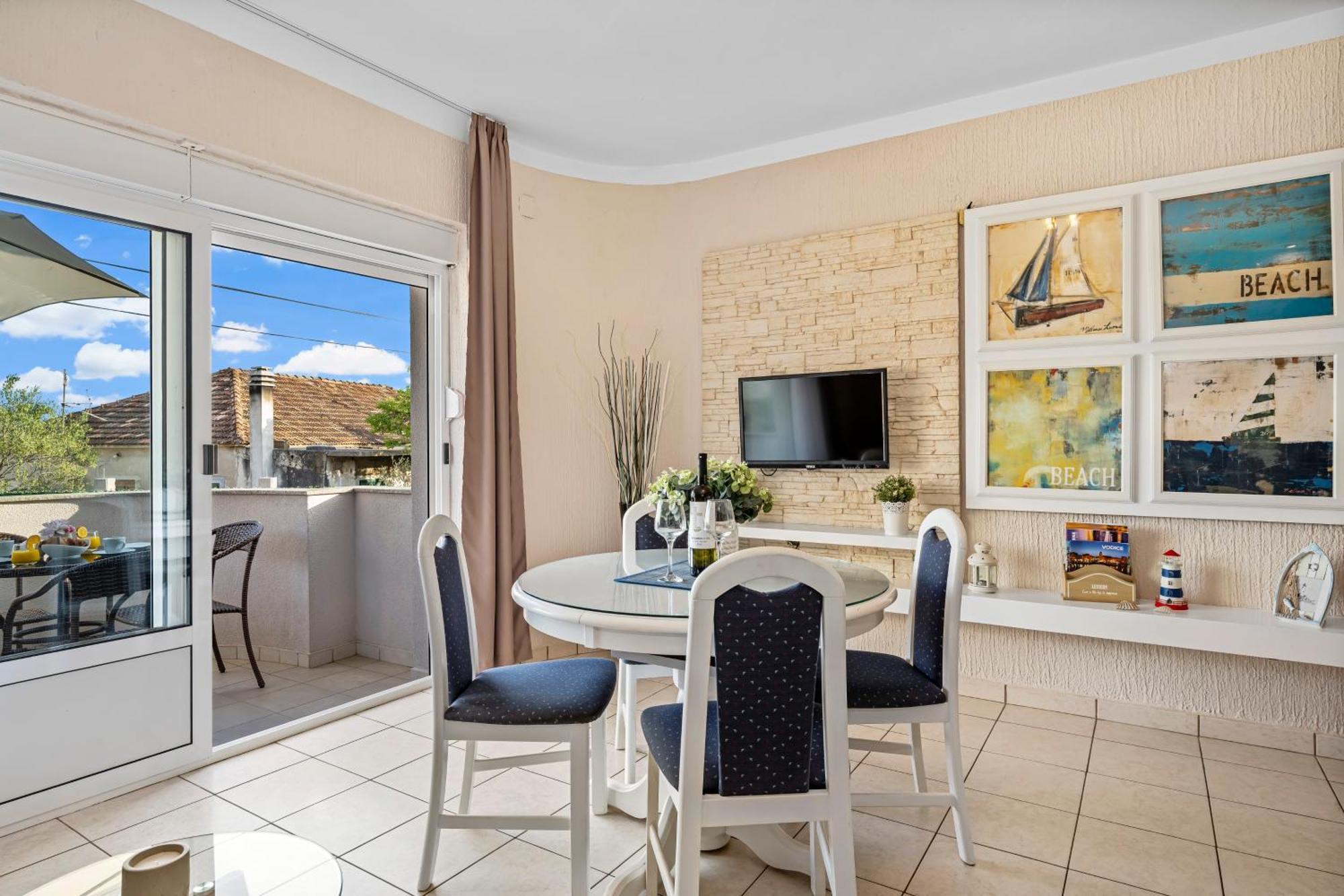 Aquarius Apartments - Beachside With Heated Pool ヴォディツェ 部屋 写真