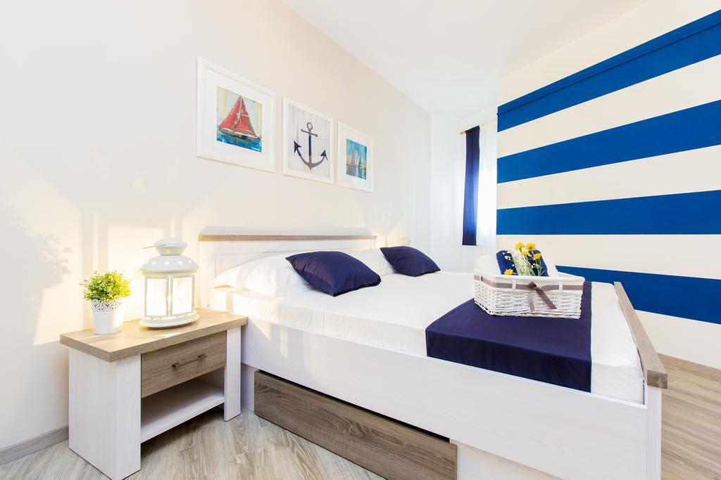 Aquarius Apartments - Beachside With Heated Pool ヴォディツェ エクステリア 写真